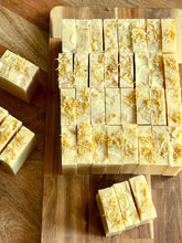 Load image into Gallery viewer, LEMONGRASS